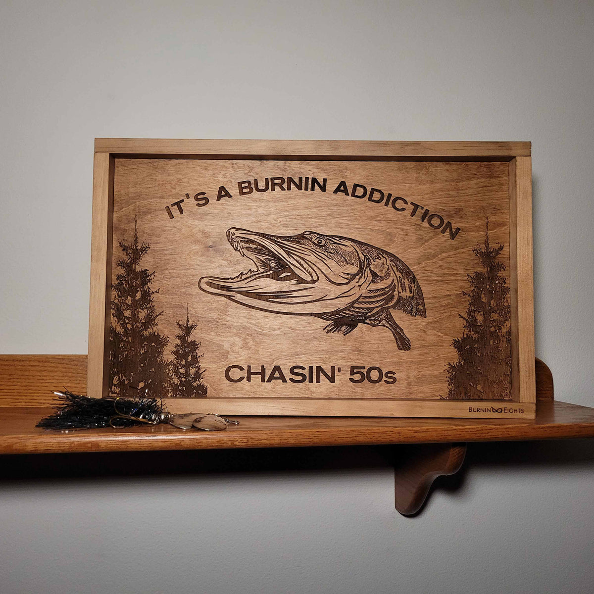 Engraved Chasin' 50s Musky Sign – Burnin Eights